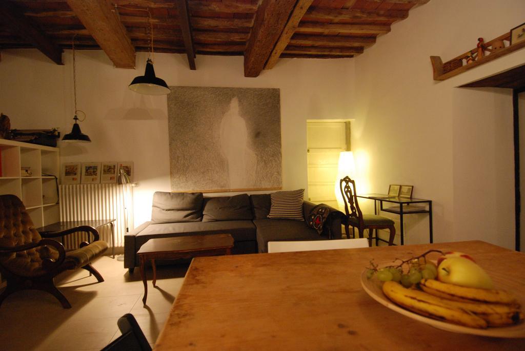 S. Agostino Fronte Mura Lucca Bagian luar foto